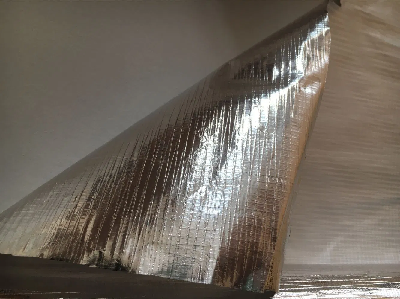 Reinforced-Aluminum-Foil-Mesh-Fiberglass-Scrim-Mineral