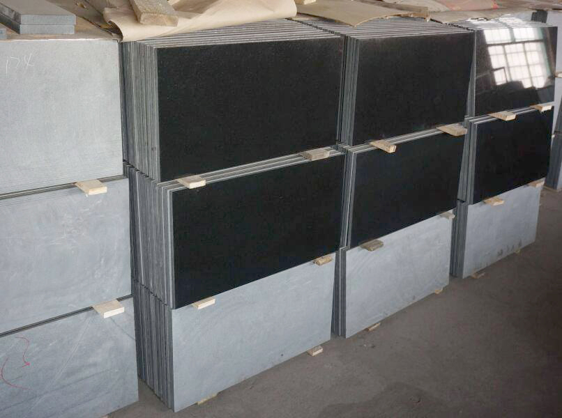 Гранитная плитка Absolute Black 600x600 мм для пола