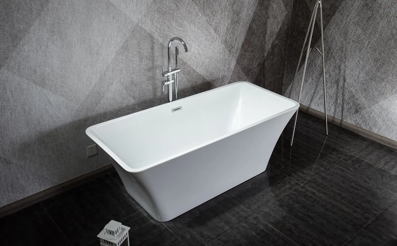 Прямоугольная акриловая ванна Opaly