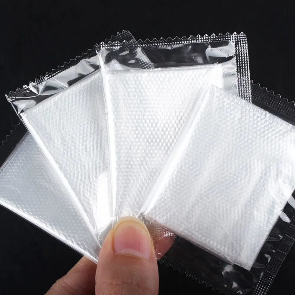 Effective Protection Hand Gloves Disposable Plastic Vinyl PE Gloves Suppliers PE Gloves in Bag