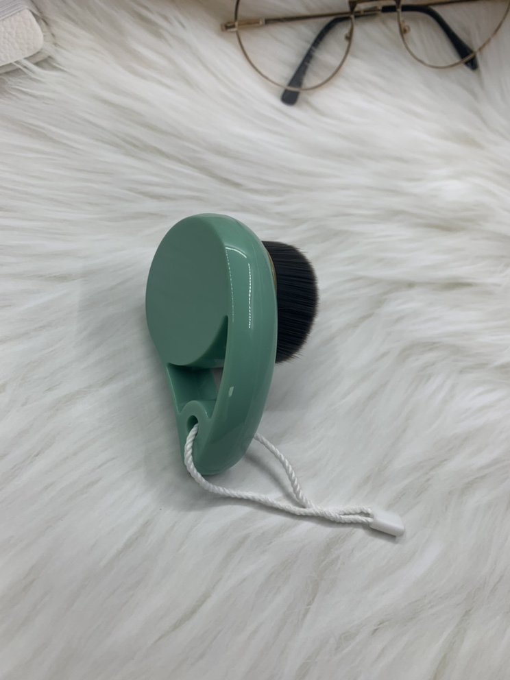 Mini Green Colors Plastic ABS Handle Facial Brush with Bamboo Charcoal Synthetic Hair