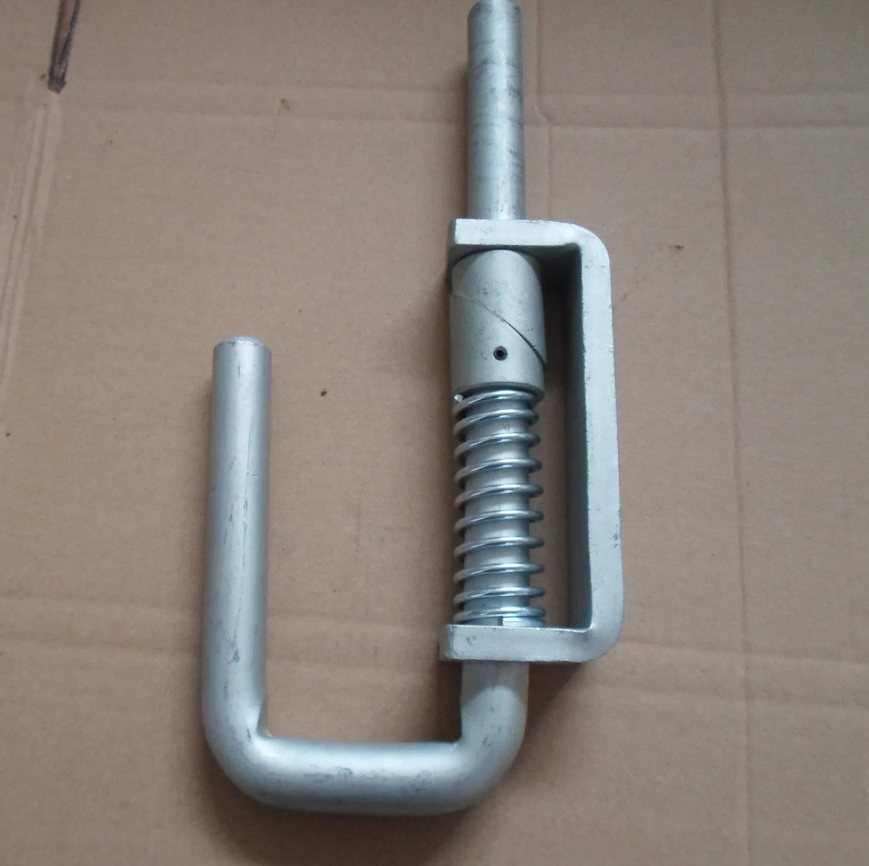 Galvanized Iron Door Lock Hardware Durable Eco-Friendly Cattle Crush Gate Spring Slam Catch Latch for Outdoor Farm Fence