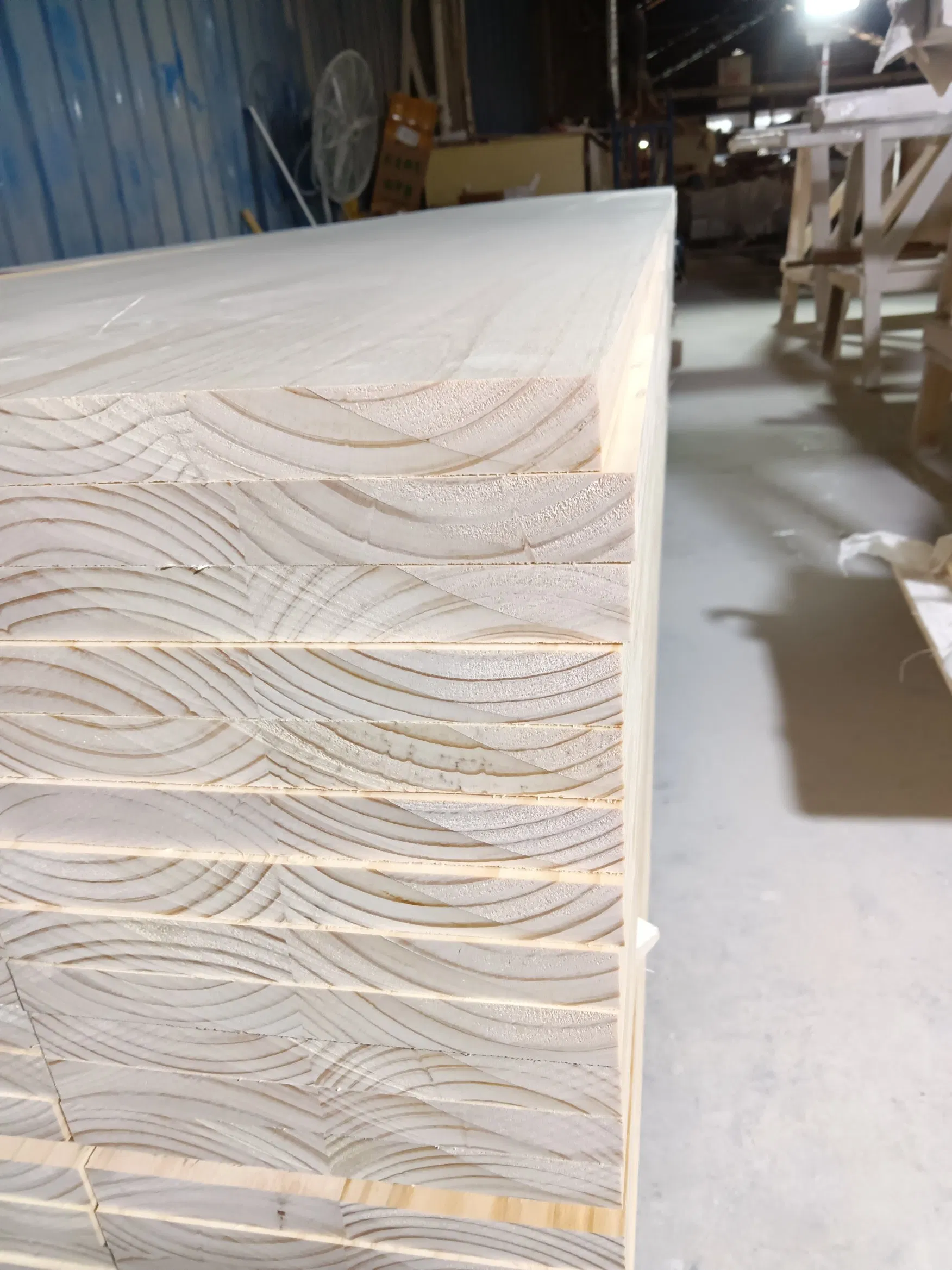 High Quality Solid Wood Boards Pine Wood Timber Finger Jointed Board