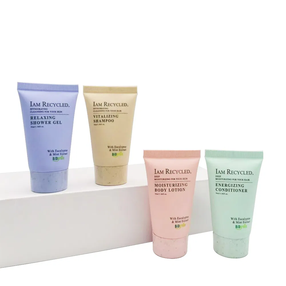 Customized Hotel Toiletries Bathroom Accessories Disposable Hotel Amenities Set