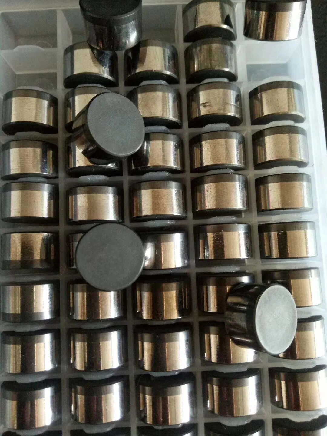 PDC-резцы 1308/1313 для буровых коронок