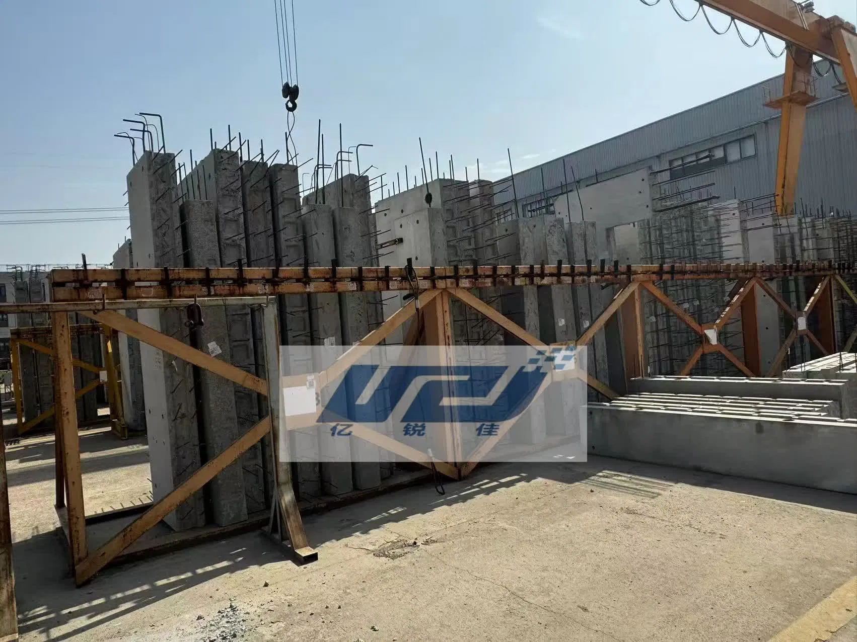 Composite Steel-Concrete Insulated Precast Sandwich Slabs for Building Exteriors Construction Material