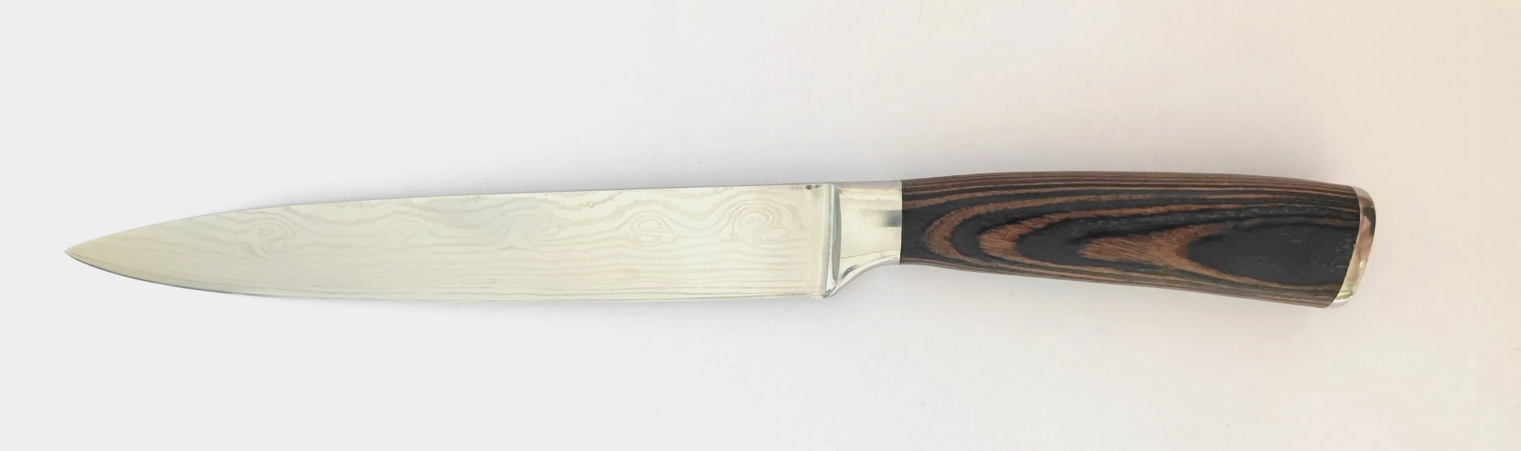 Профессиональный кухонный нож из дамасской стали