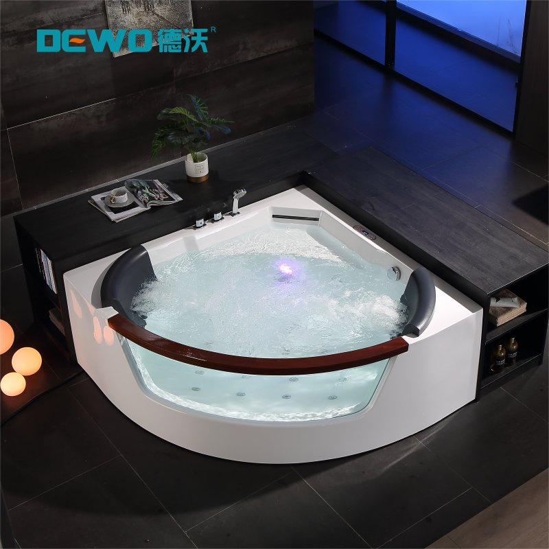 Угловая СПА ванна для двоих с гидромассажем и подсветкой