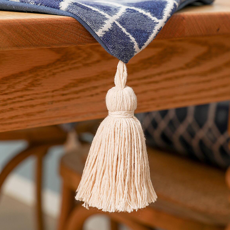 Modern Stylish Tie Dye Printed Non-Slip Table Runner for Dining Party