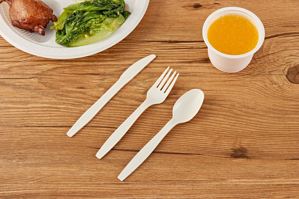 Modern White Disposable Biodegradable Compostable Cutlery for Restaurant Takeaway