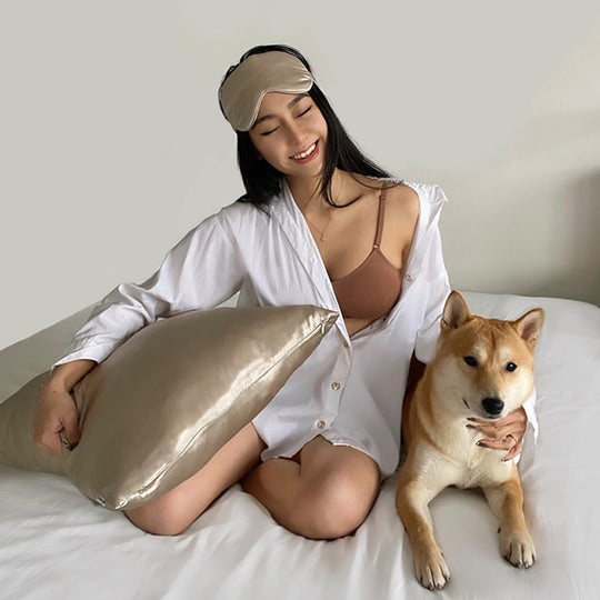 Wholesale Best Selling Luxury 100% Mulberry Silk Pillowcase Set with Eye Mask Silk 6A Grade Gift Set