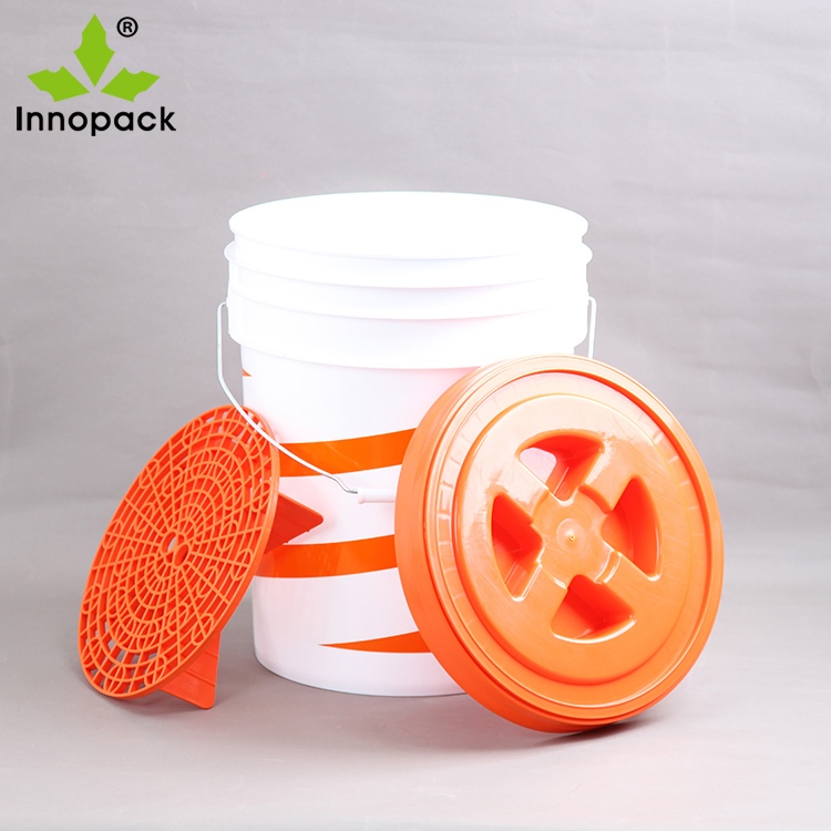 Full Capacity 21kg Car Wash Plastic Bucket with Screw Gamma Lid and Grid