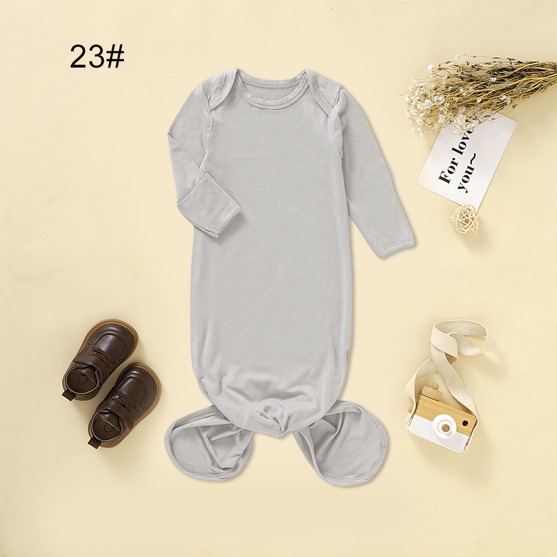 Soft & Cozy Clothes-Style Baby Sleep Sack Made of Bamboo Fiber Gentle for Newborn Spring Nights