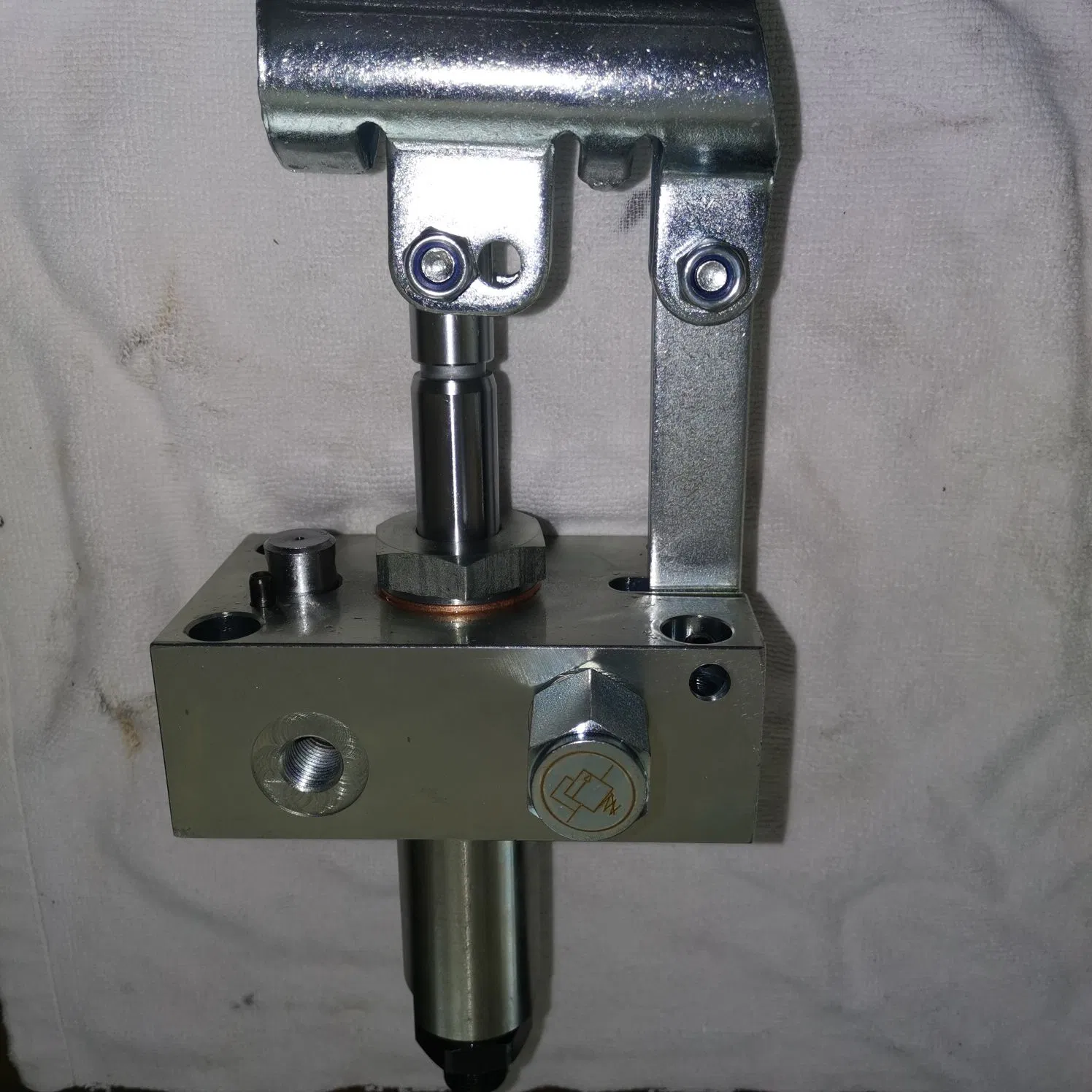 Ручной гидравлический насос PMD-10 с алюминиевым коллектором