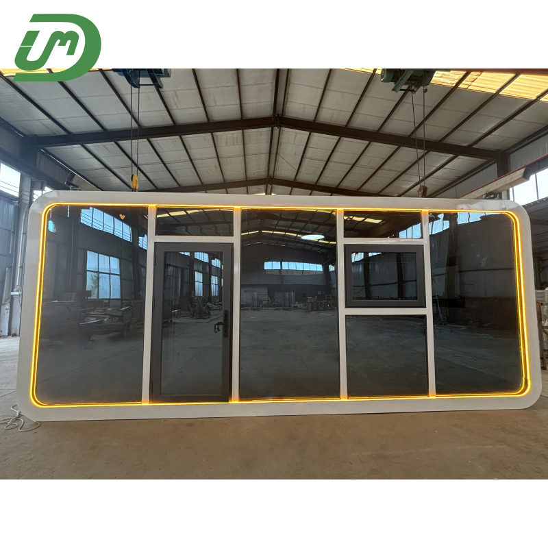 Modern Elegant Design Prefab Container Homes Apple Cabin Office Pod Hotel for Living Enjoying Vacation Woring