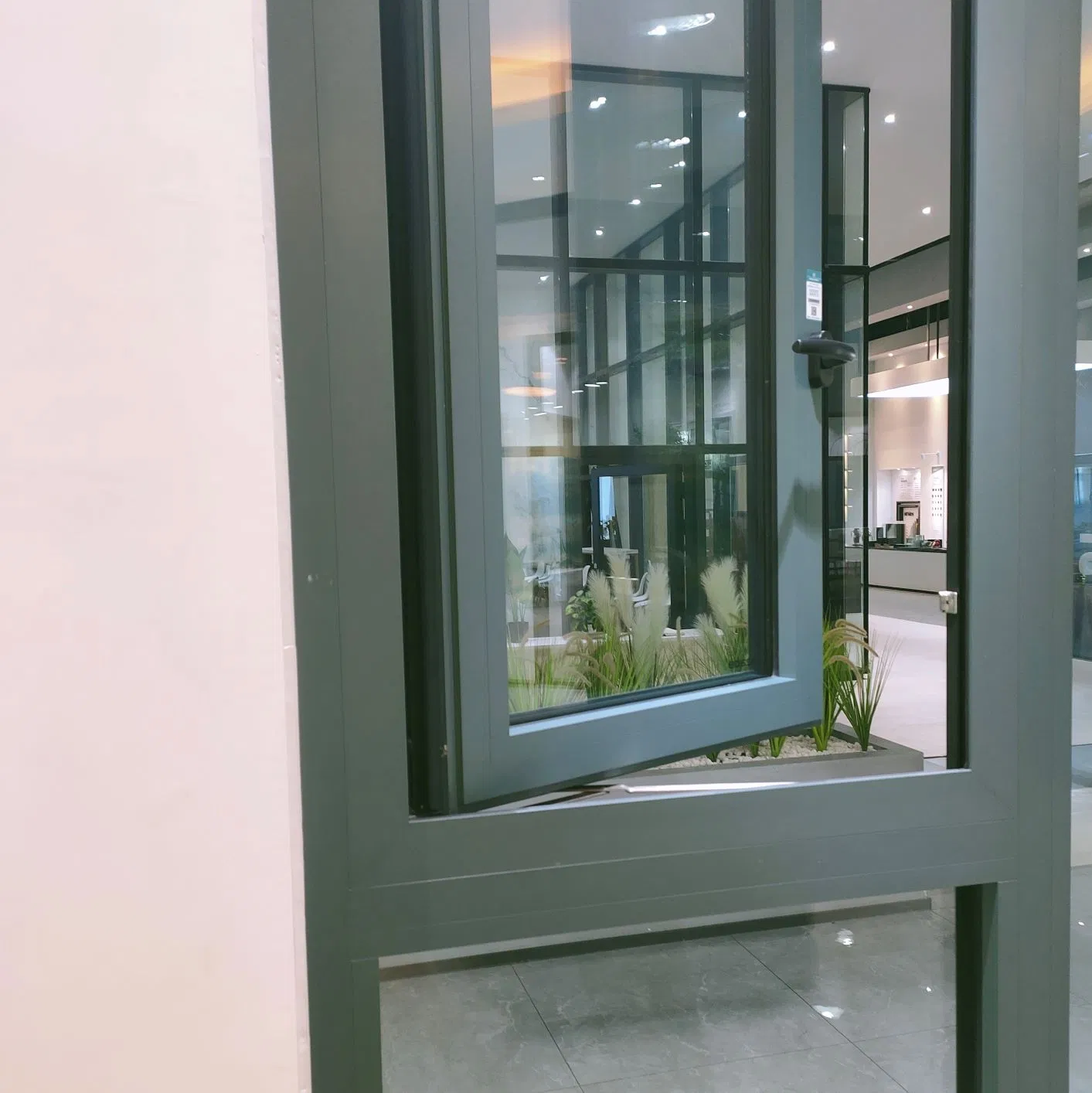 Australia As2047 Custom Residential Double Glaze Aluminum Awning Glass Windows with Flyscreen