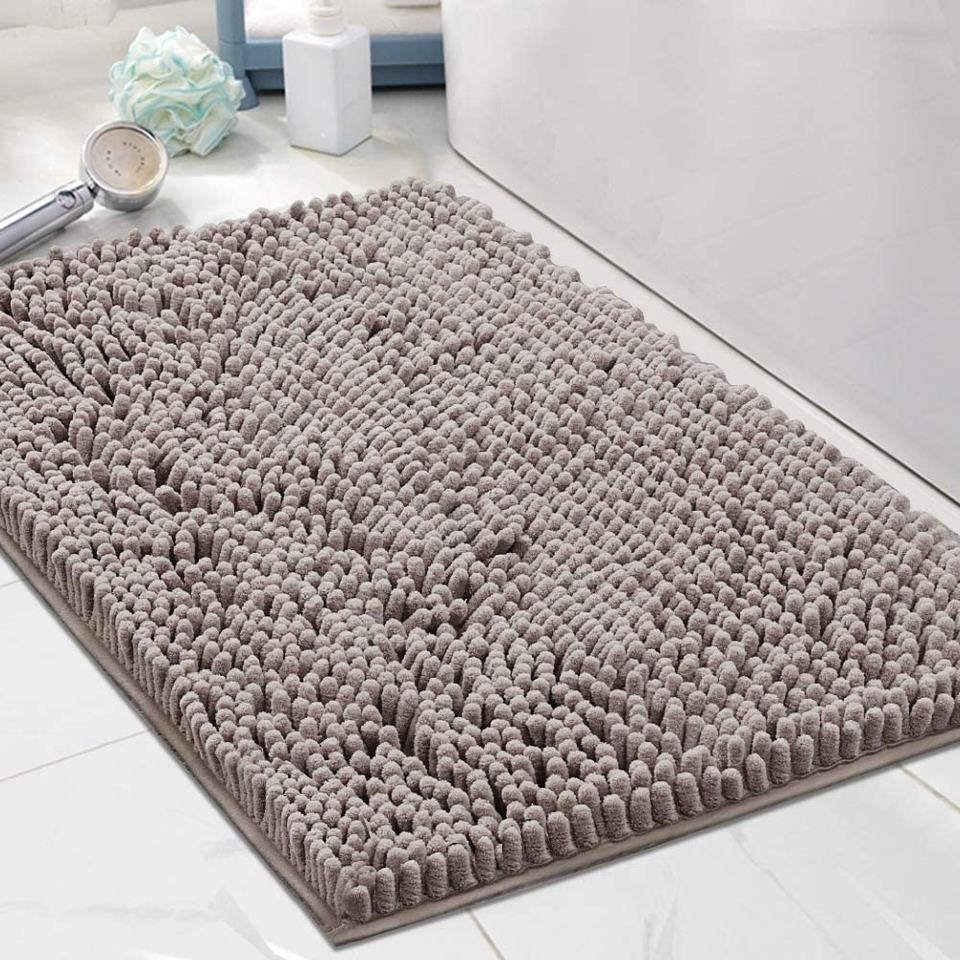 Custom Logo Soft Wholesale Washable Water Absorbent Anti Slip Chenille Bath Mat