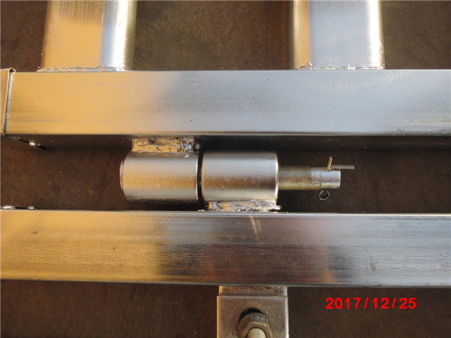 Galvanized Metal Livestock Man Gate Cattle Sheep Fence Panel for Farm Yard