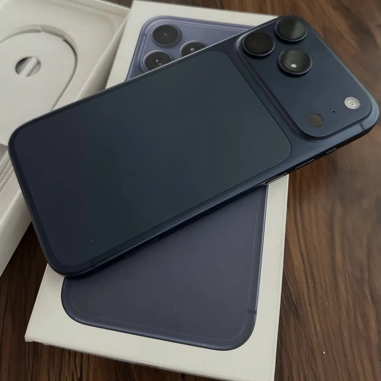 New Arrival Mobile Phone Original Phone 17 PRO Max Smart Phone Unlocked 5g Cosmic Orange