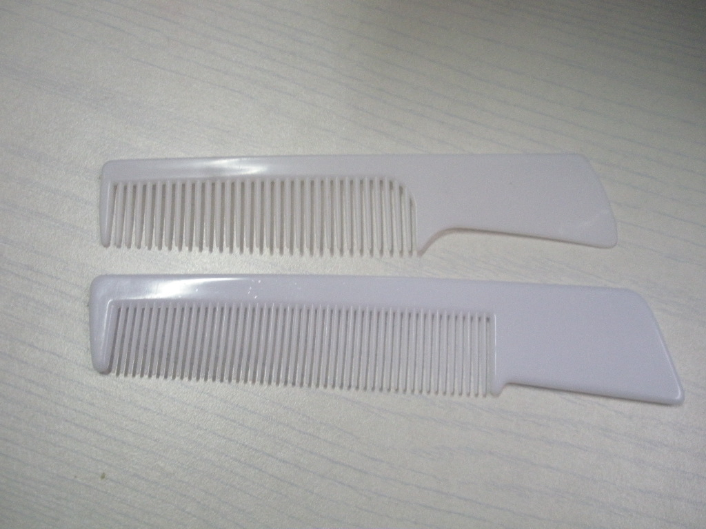 Bgc130812 Hotel Comb