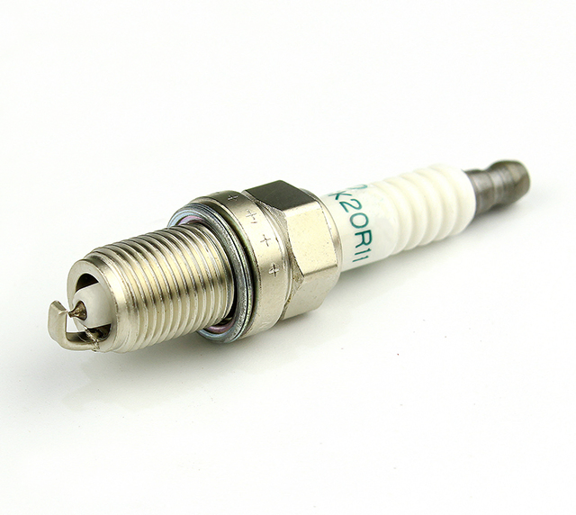 Иридиевые свечи зажигания 90919-01210 SK20R11