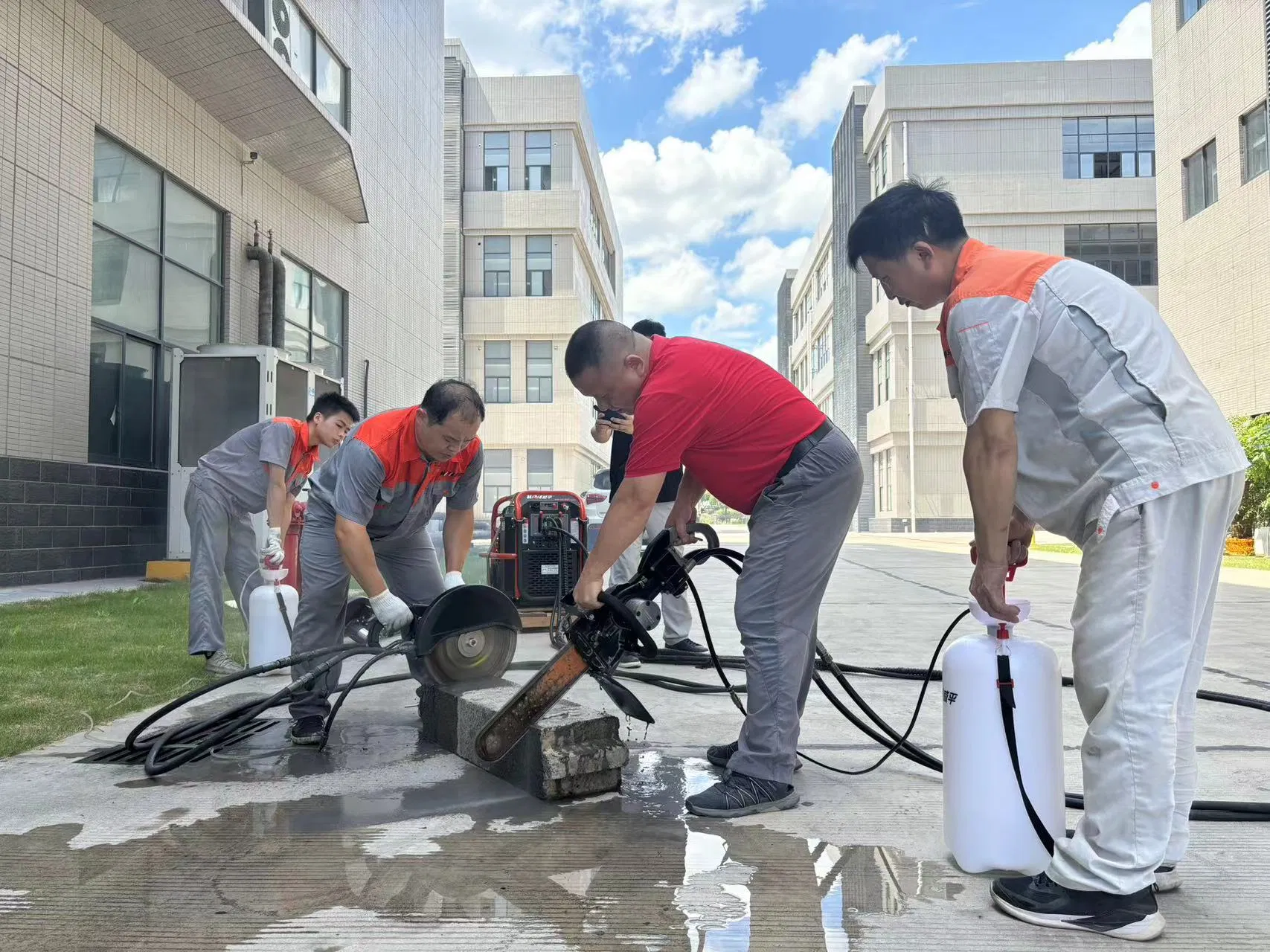 Factory Price Hydraulic Concrete Cutter Handheld Metal Disc Cutting Saw Cutoff Saw Cut Machine Circular Saw