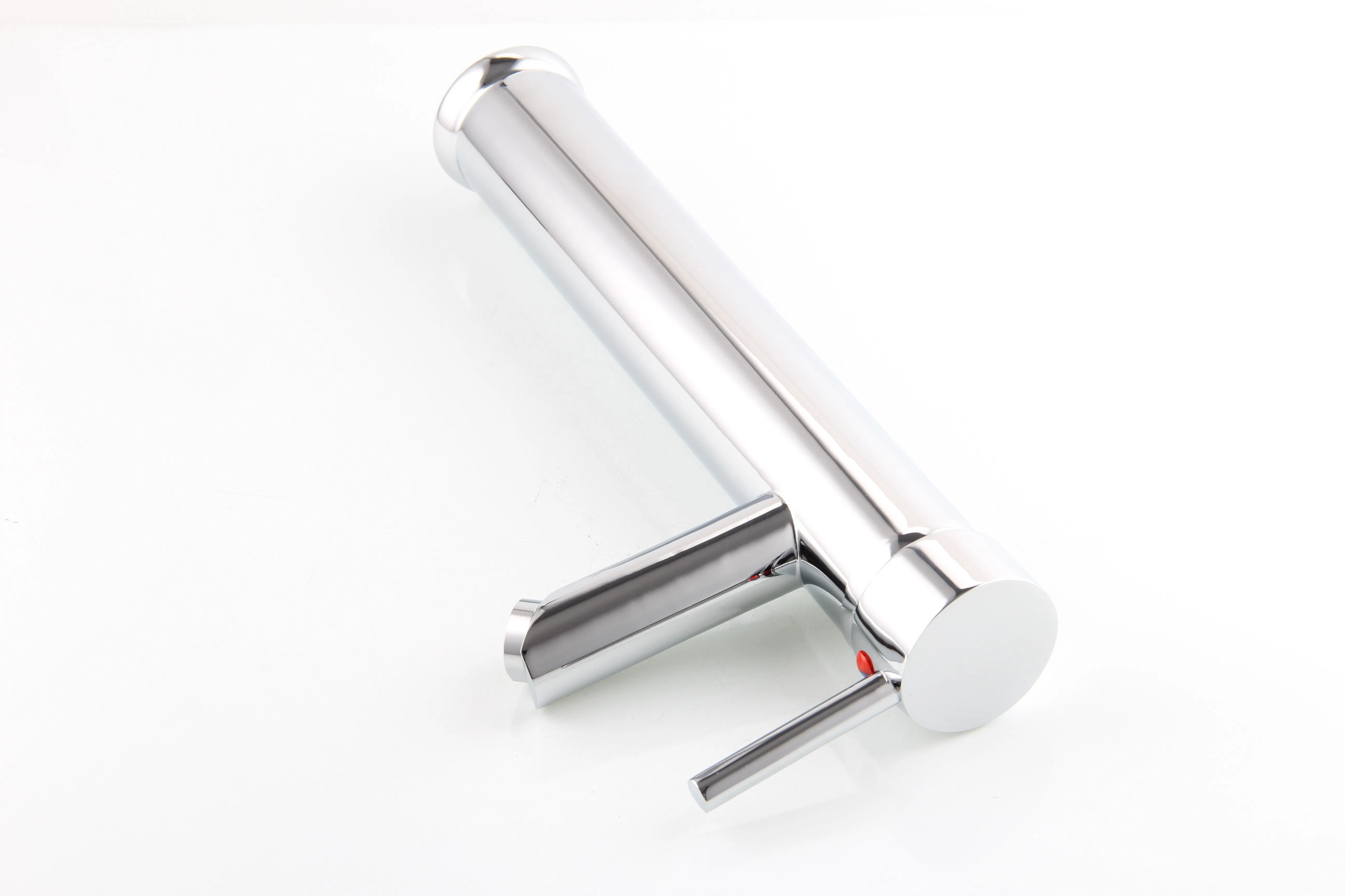 Однорычажный смеситель для раковины с керамическим картриджем