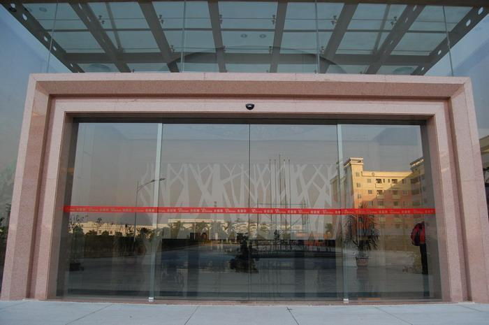 Fire-Alarm Connected Sliding Door Operator, DC Motor 55W, Drop-Proof Carriage Wheels