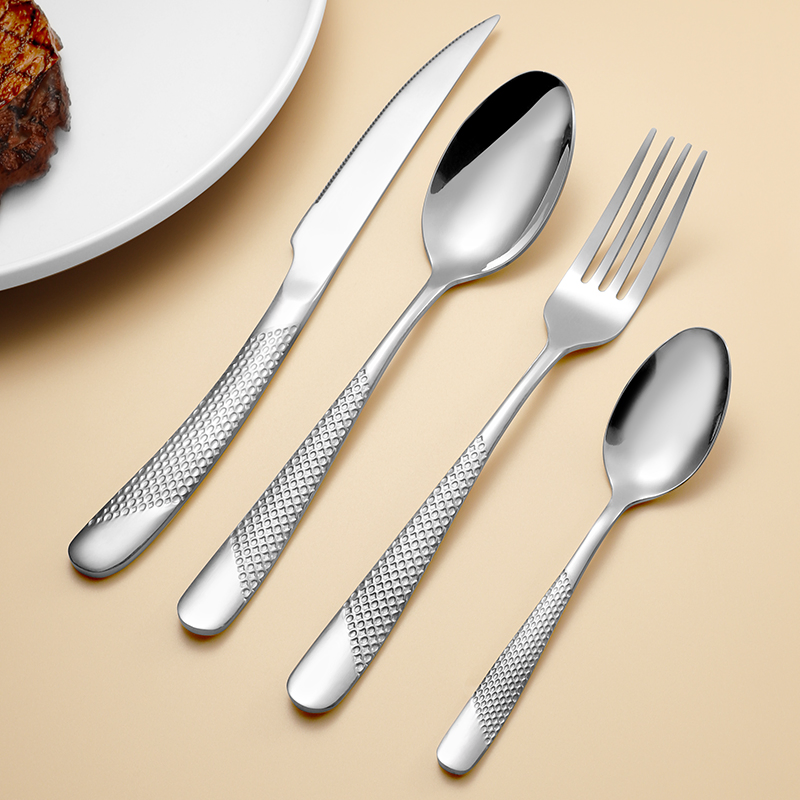 Best Selling Long and Silver Luxury Gold Hammered Cutlery Flatware Set Spoons