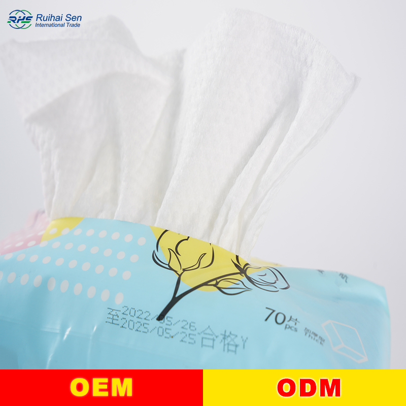 Custom Wholesale OEM&ODM 100% Daily Care Economical Transportation Cleansing Baby Butt Wet Wipes