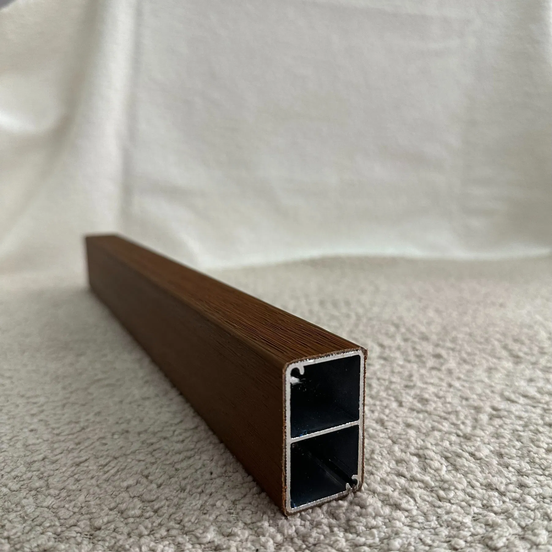 Compact Design WPC Louver 50mm Blade Width 30mm Profile Fundamental Airflow Management