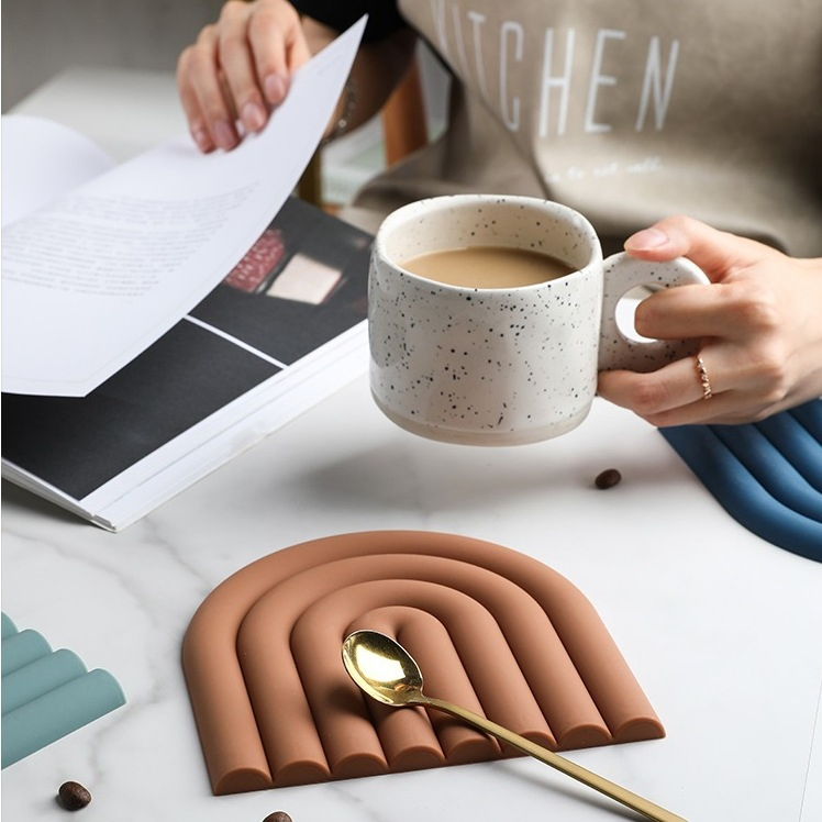BPA Free Silicone Insulated Placemat, Nordic Style Morandi Rainbow Coffee Coaster, Heat-Resistant Thick Pot Mat, Heat-Resistant Wholesale