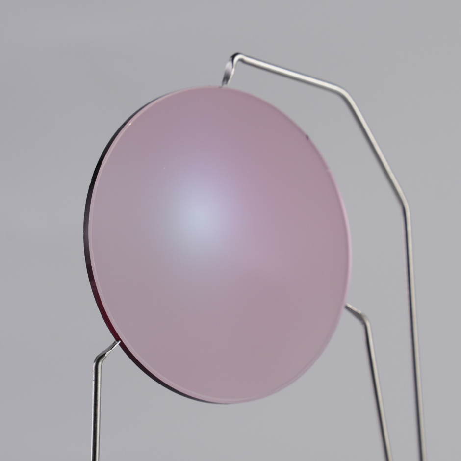 Adaptive Tint Polarized Hazard Detection Anti-Ultraviolet Resin Lens for Everyday Use