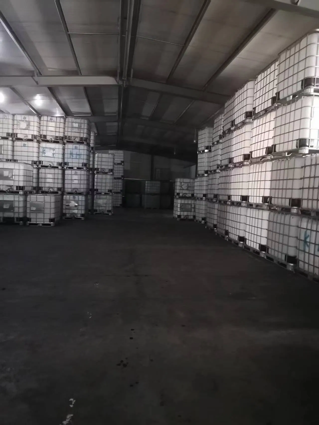 Advanced Acrylic Coating for Wallpaper Protection and Longevity