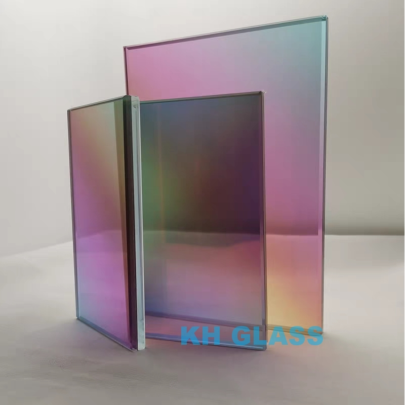 Elegant Glass Partition with Sleek Mirror Finish for Modern Decor