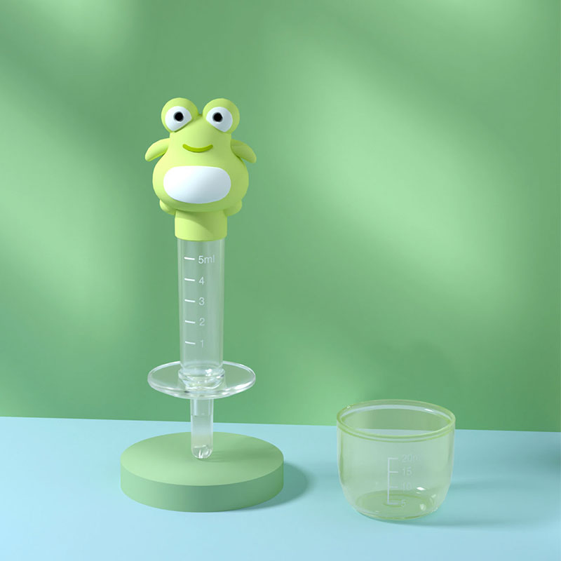 The 2023 Hot-Selling Cartoon Baby Oral Feeding Syringe for Liquid Medicine