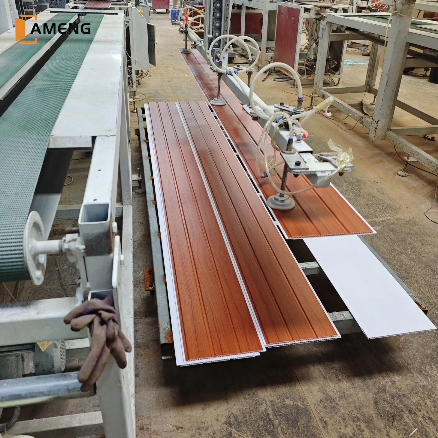 Interior Fireproof Decoration Fashion PVC Ceiling Panel Designs for Shops Decoration