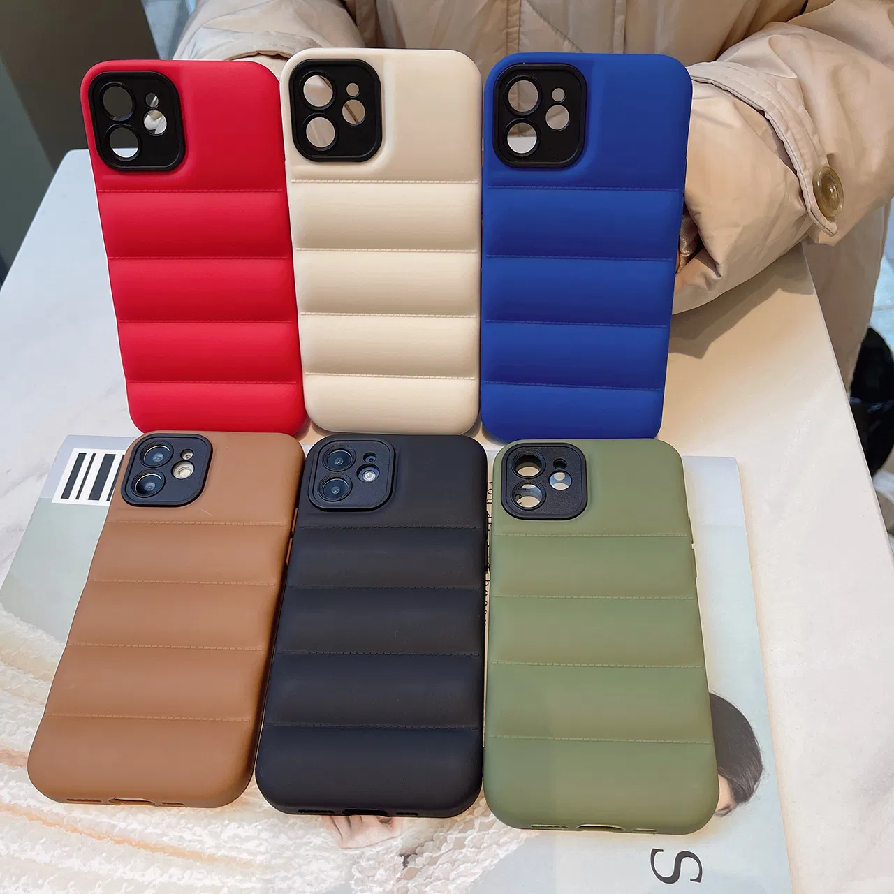 Чехол-пуховик для iPhone 14/13/12/11 Pro Max