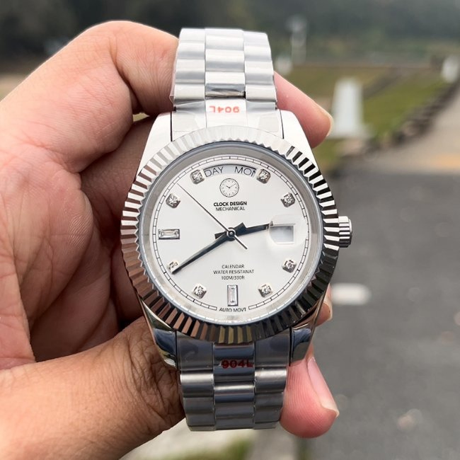 Luxury Resin Wrist Watch for Men with Unique Design Features