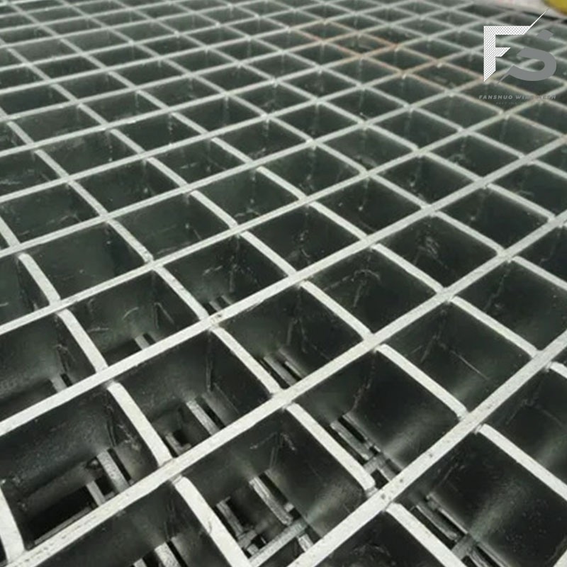 Manufacturer Sales Light Steel Structure Non Slip Serrated Bar Grating Floor Drain Cover Industrial Walkways Steel Bar Grating