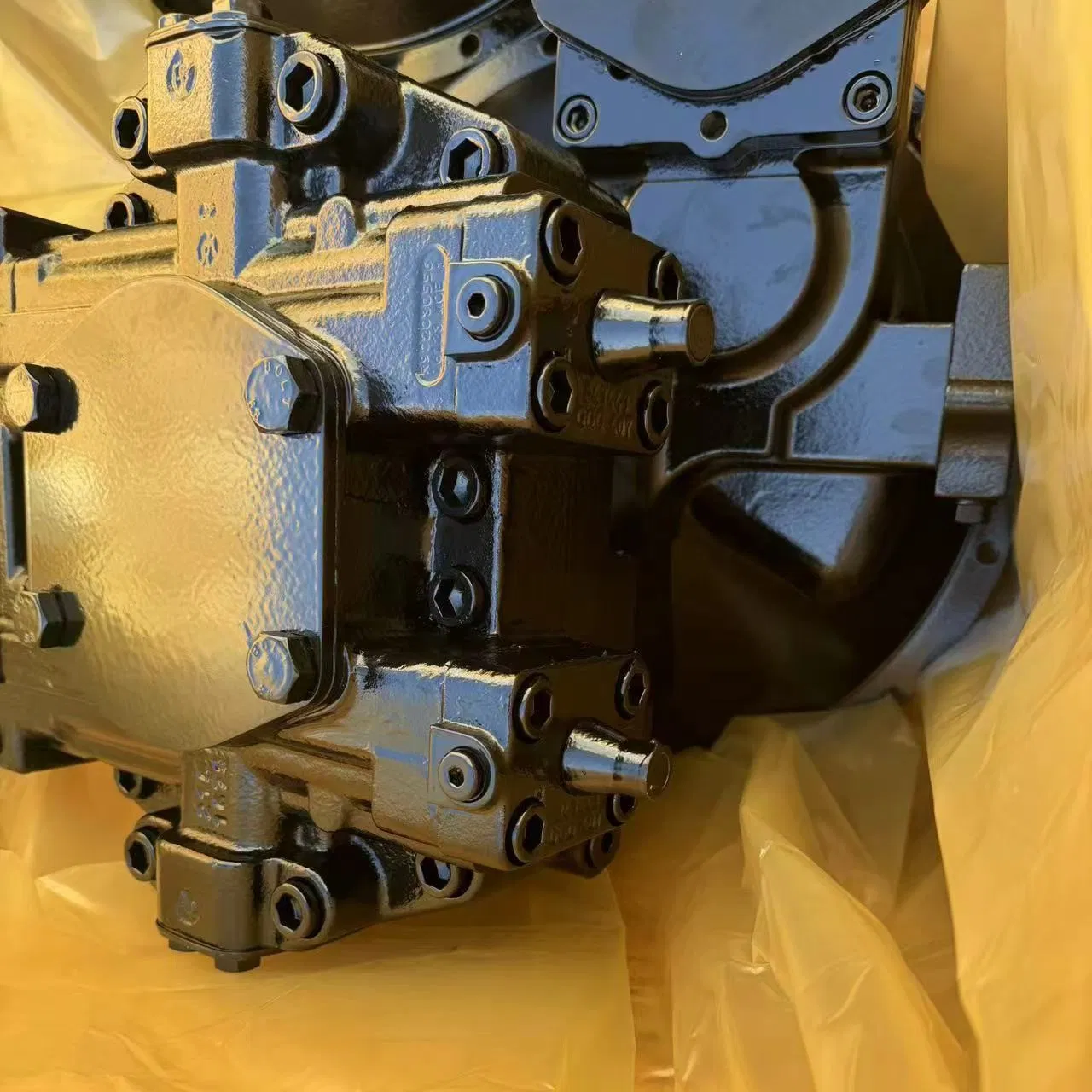 Гидравлический насос A8VO225 для экскаватора Rexroth