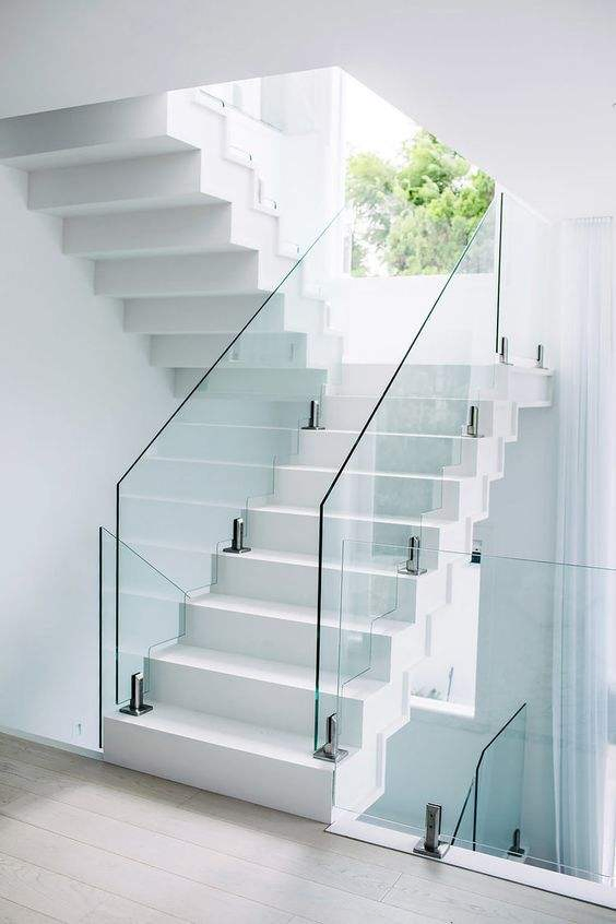 Cbmmart Staircase Factory Provided Plate Support Stainless Steel Railing Spigot Glass Staircase