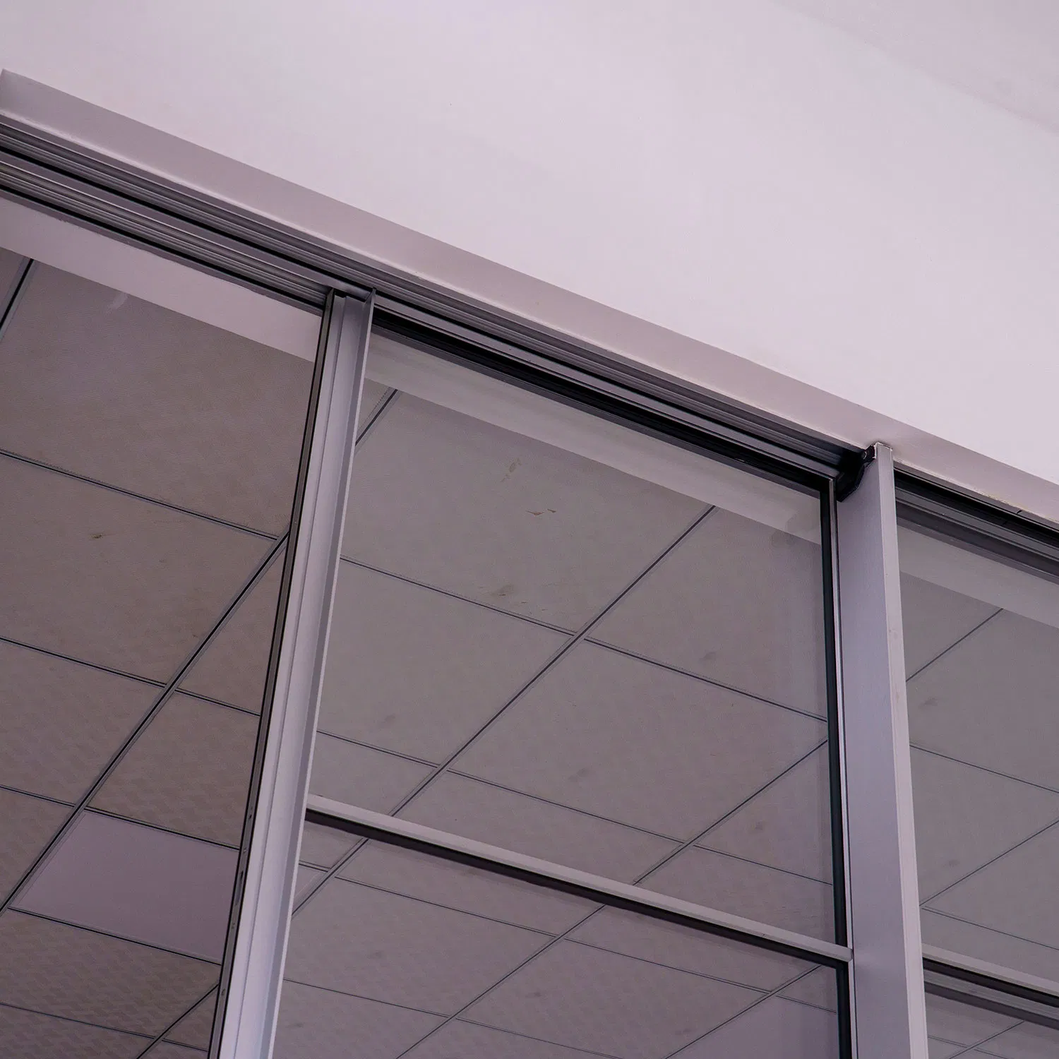 Ultra-Narrow Border Line Design Steel Glass Windows Sliding Aluminum Bathroom Doors