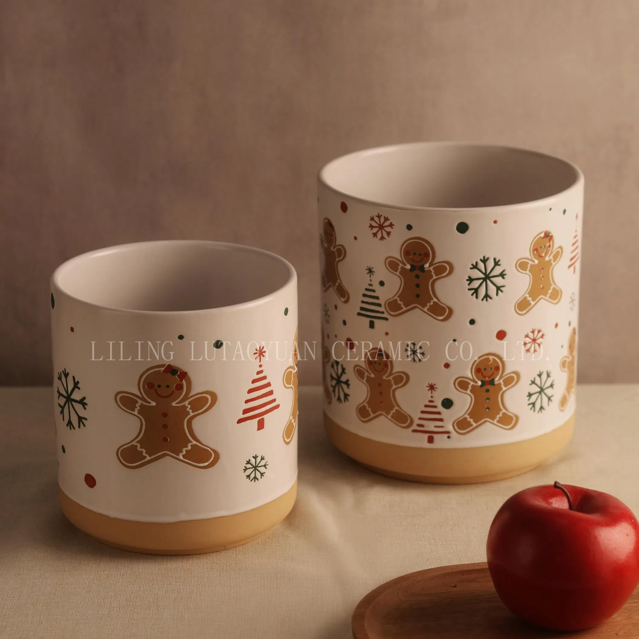 Source Factory Custom Christmas Ceramic Porcelain Tableware, Dinnerware, Christmas Design Promotion Gifts