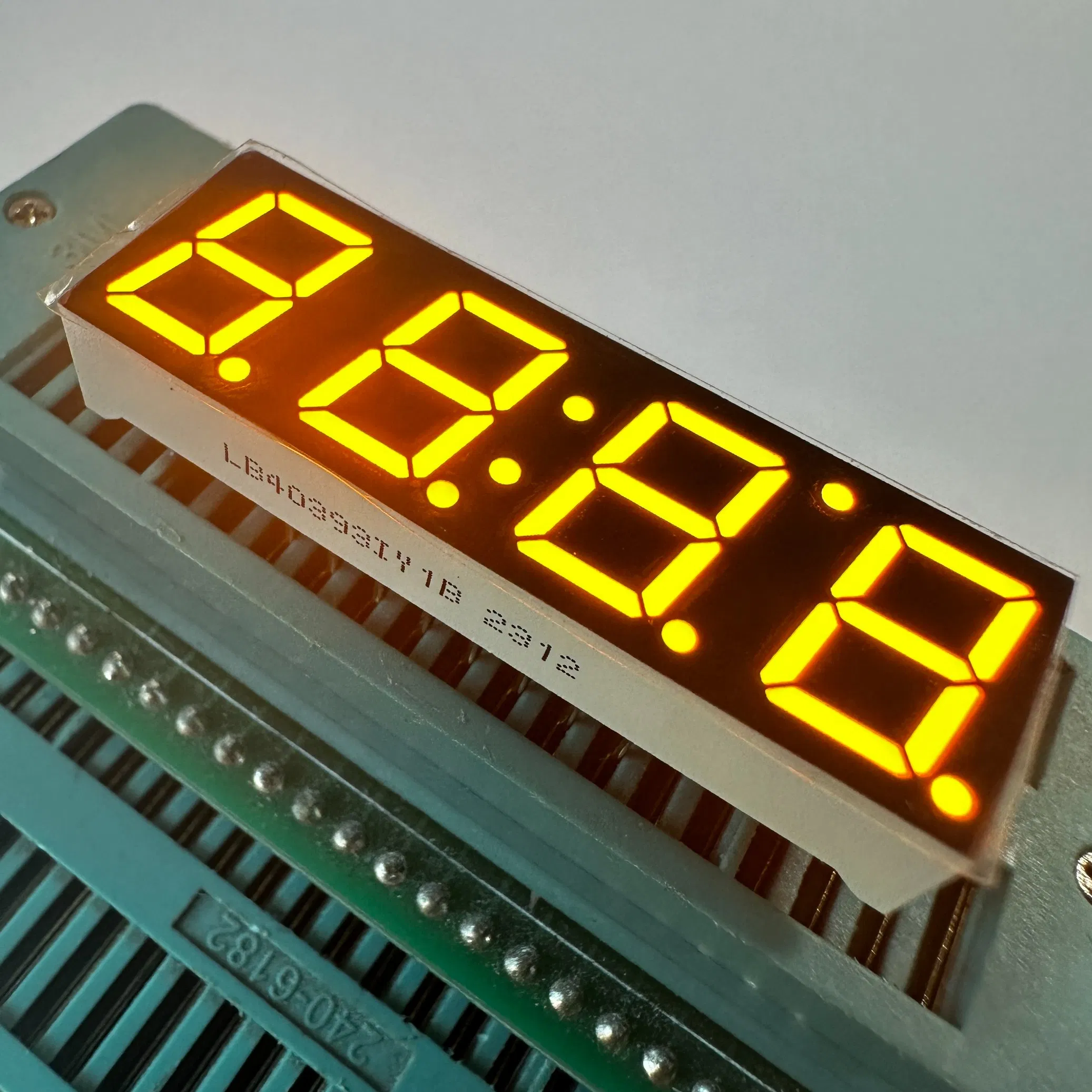 Super Bright Red 0.39inch 4 Digit 7 Segment LED Display Common Anode for Temperature Humidity Indicator