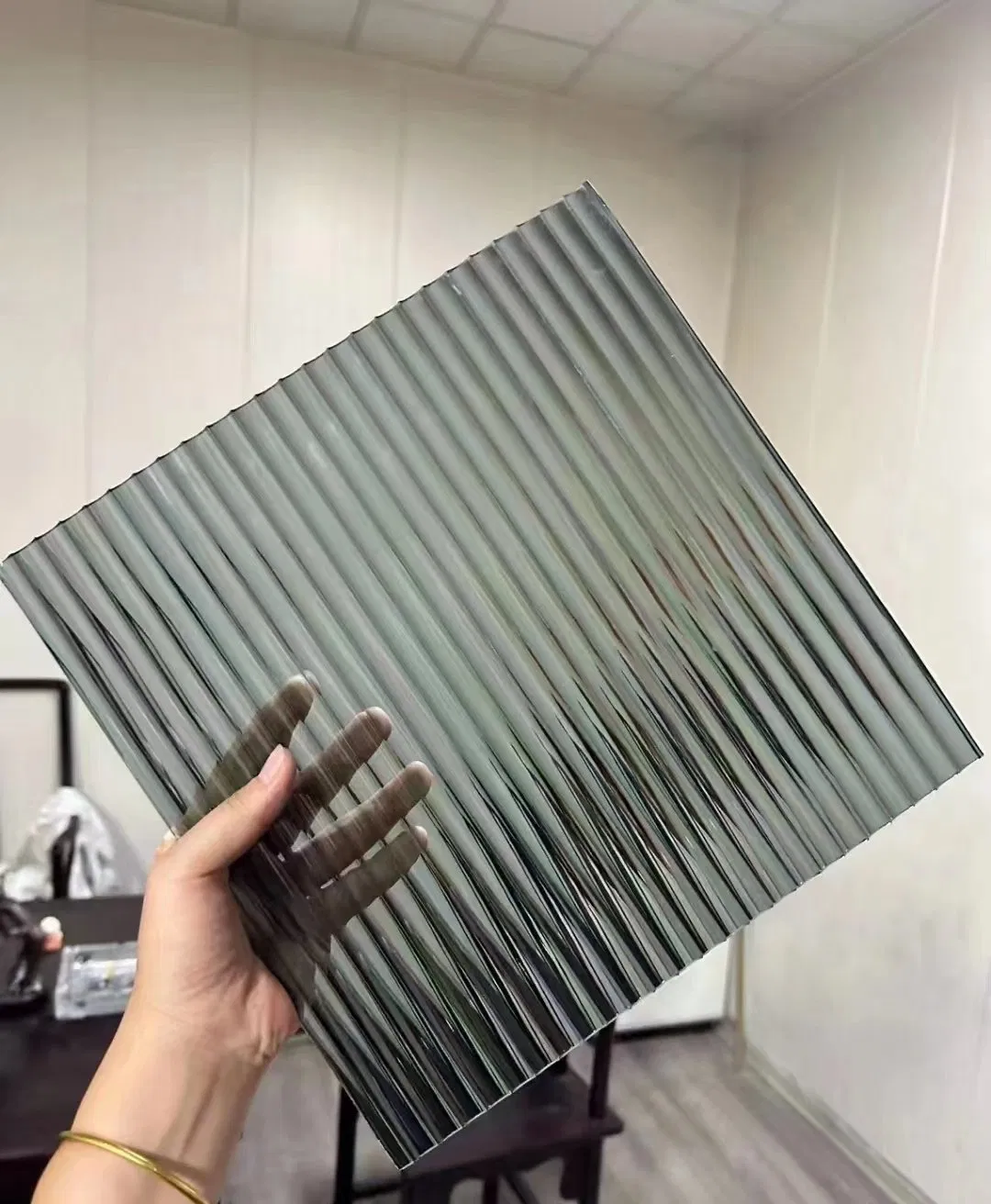 4mm 5mm 6mm 8mm Grey Brown Clear Moru Flute Reeded Patterned Glass