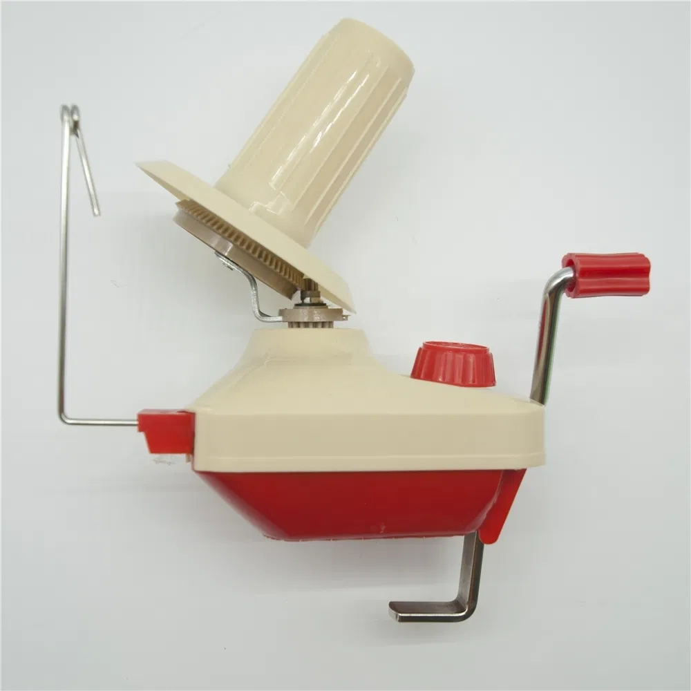 Plastic Hand Yarn Ball Winder (Red)