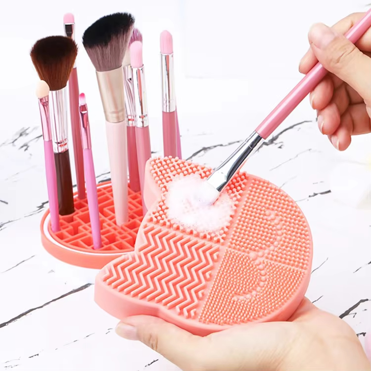 2022 2 in 1 Soft Makeup Brush Cleaner Mat Portable Instant Mini Silicone Make up Brush Cleaner and Dryer