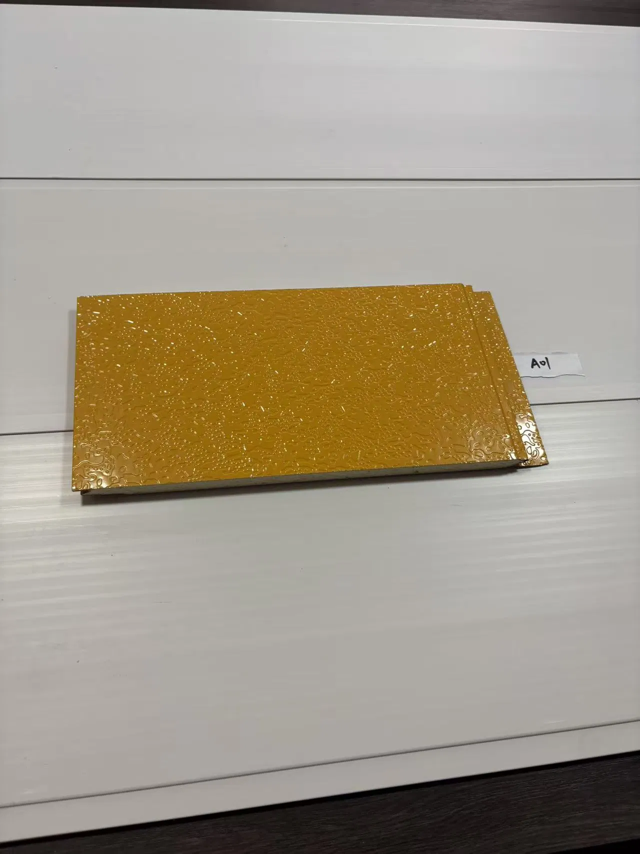 Металлическая перфорированная панель для фасада M-997