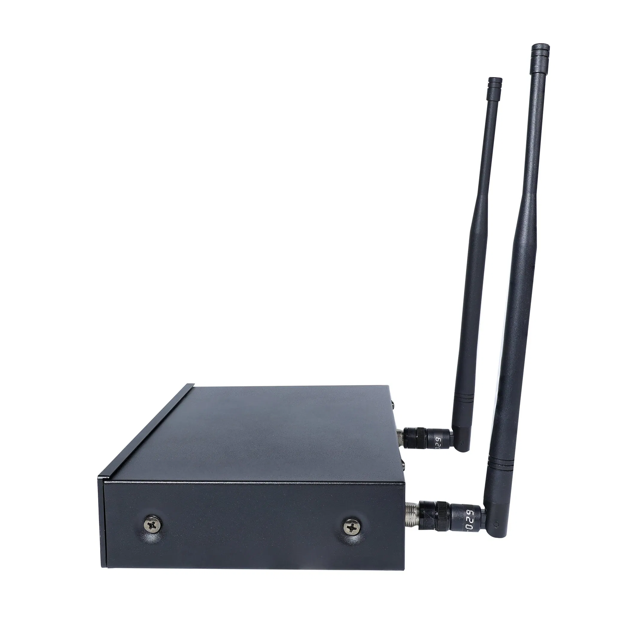 Профессиональный UHF микрофон беспроводной, 2 канала